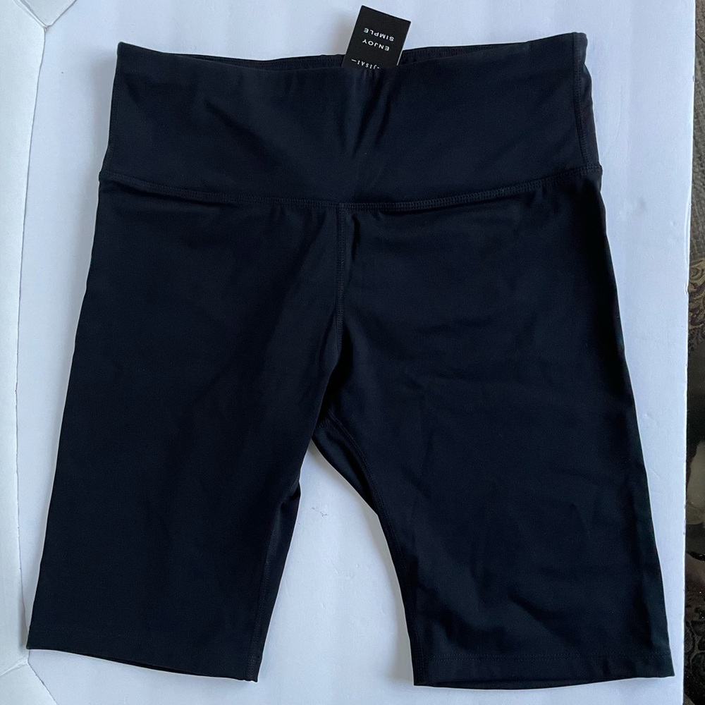 NWT Ajisai XL biker sport black shorts